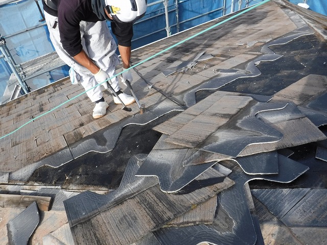 既存屋根を解体